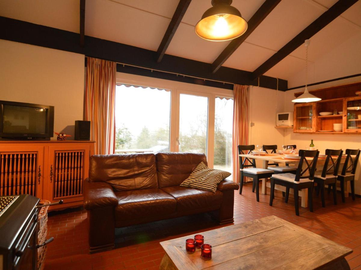 Holiday Home In Gemmenich With Forest Views Ten Eiken Exterior photo